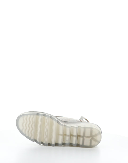 Bech474Fly 002 Pearl Cool