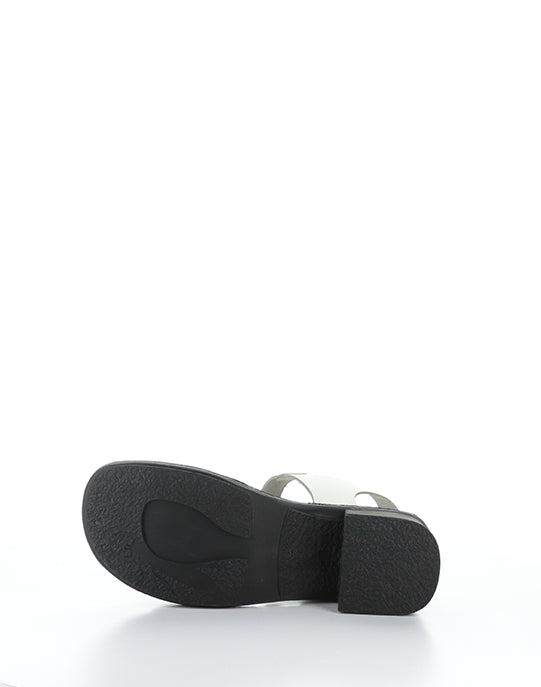 EBLI238FLY 006 WHITE/BLACK BRIDLE
