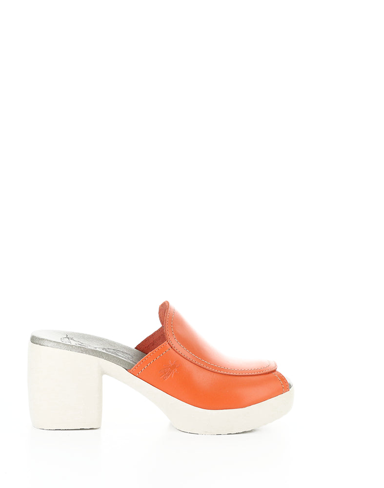 Flae425Fly 002 Scarlet Brooklyn