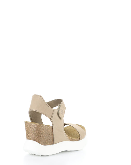 GOGO967FLY 005 TAUPE CUPIDO