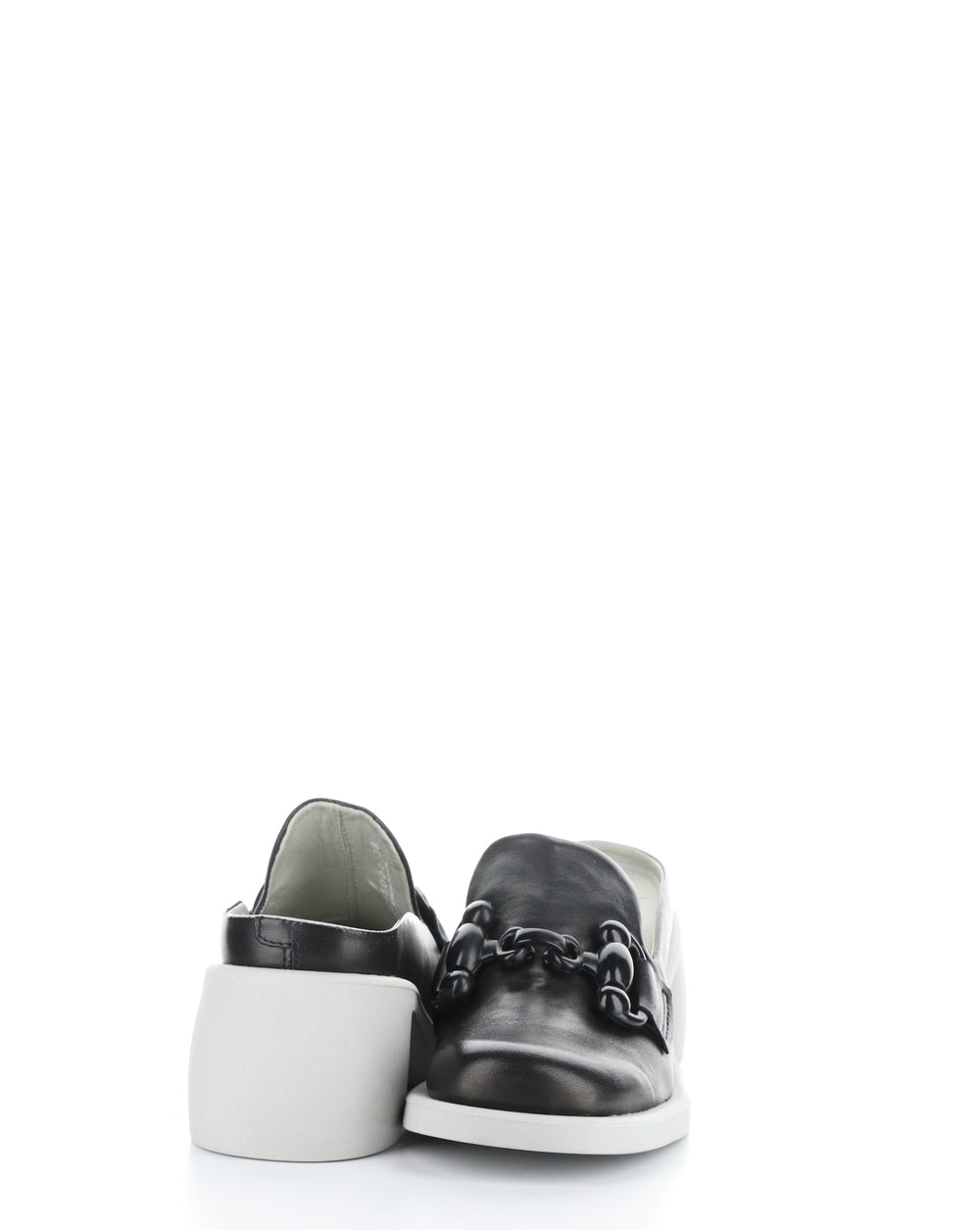 HAMI045FLY 002 BLACK Round Toe Shoes