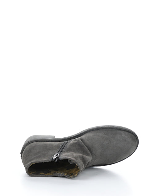 MERK093FLY 002 DIESEL OIL SUEDE