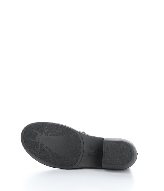 MERK093FLY 002 DIESEL OIL SUEDE