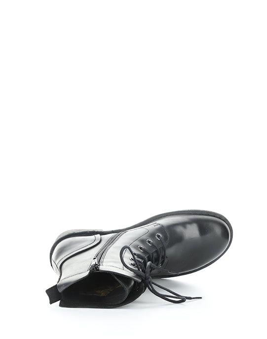 Milu044Fly 000 Black Rug