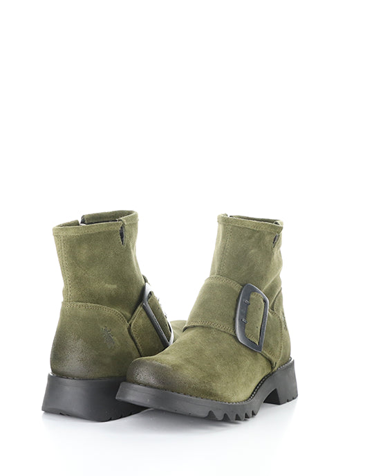 RILY991FLY 017 ASPEN OIL SUEDE