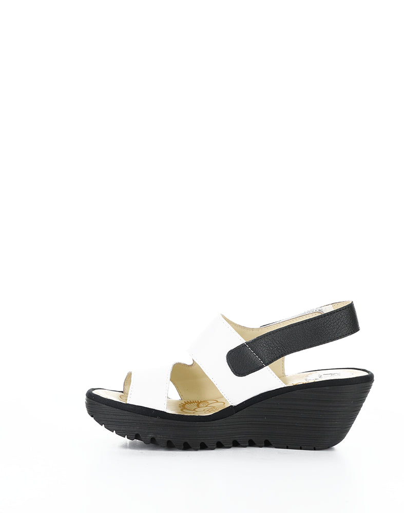 YAAD604FLY 001 WHITE/BLACK MOUSSE