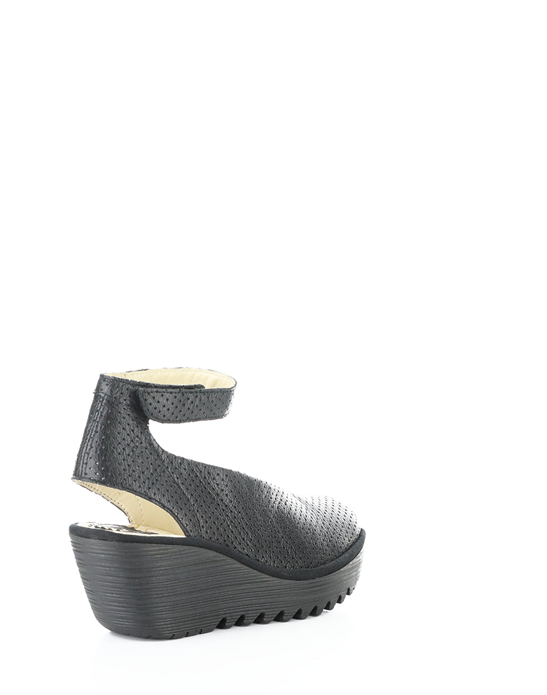 YALA376FLY PERF 055 BLACK MOUSSE