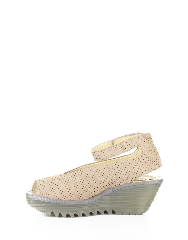 YALA376FLY PERF 057 TAUPE CUPIDO