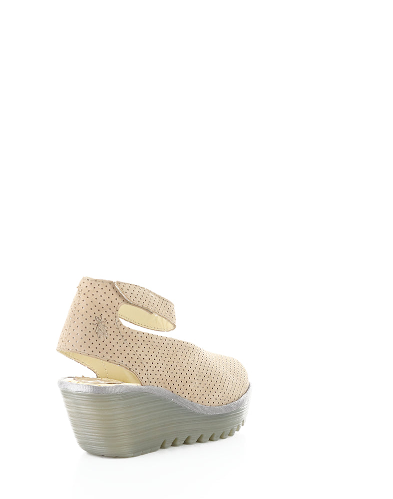 YALA376FLY PERF 057 TAUPE CUPIDO