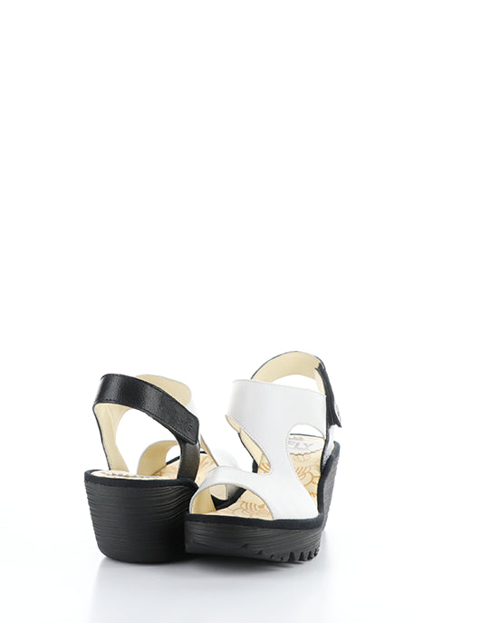 Yoxa576Fly 002 White/Black Mousse