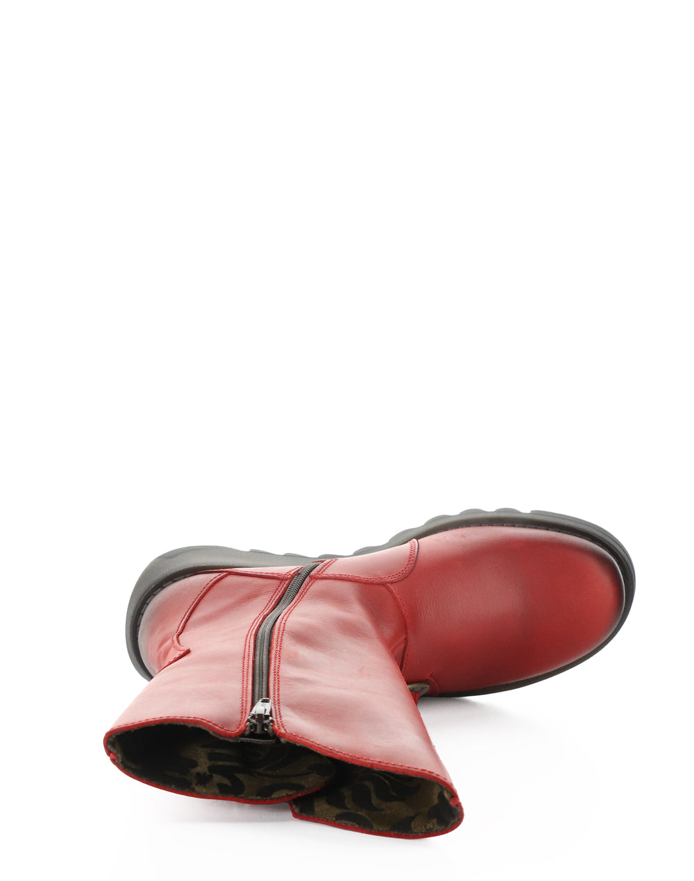 MES913FLY 001 RED RUG