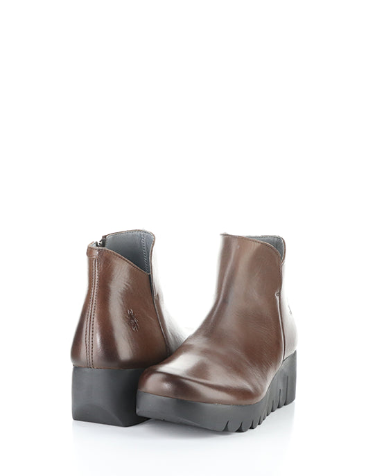 VANG364FLY 001 BROWN BURN