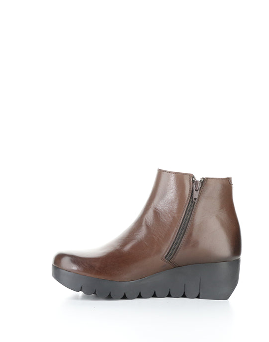 VANG364FLY 001 BROWN BURN