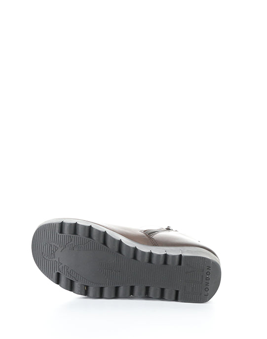 VANG364FLY 001 BROWN BURN