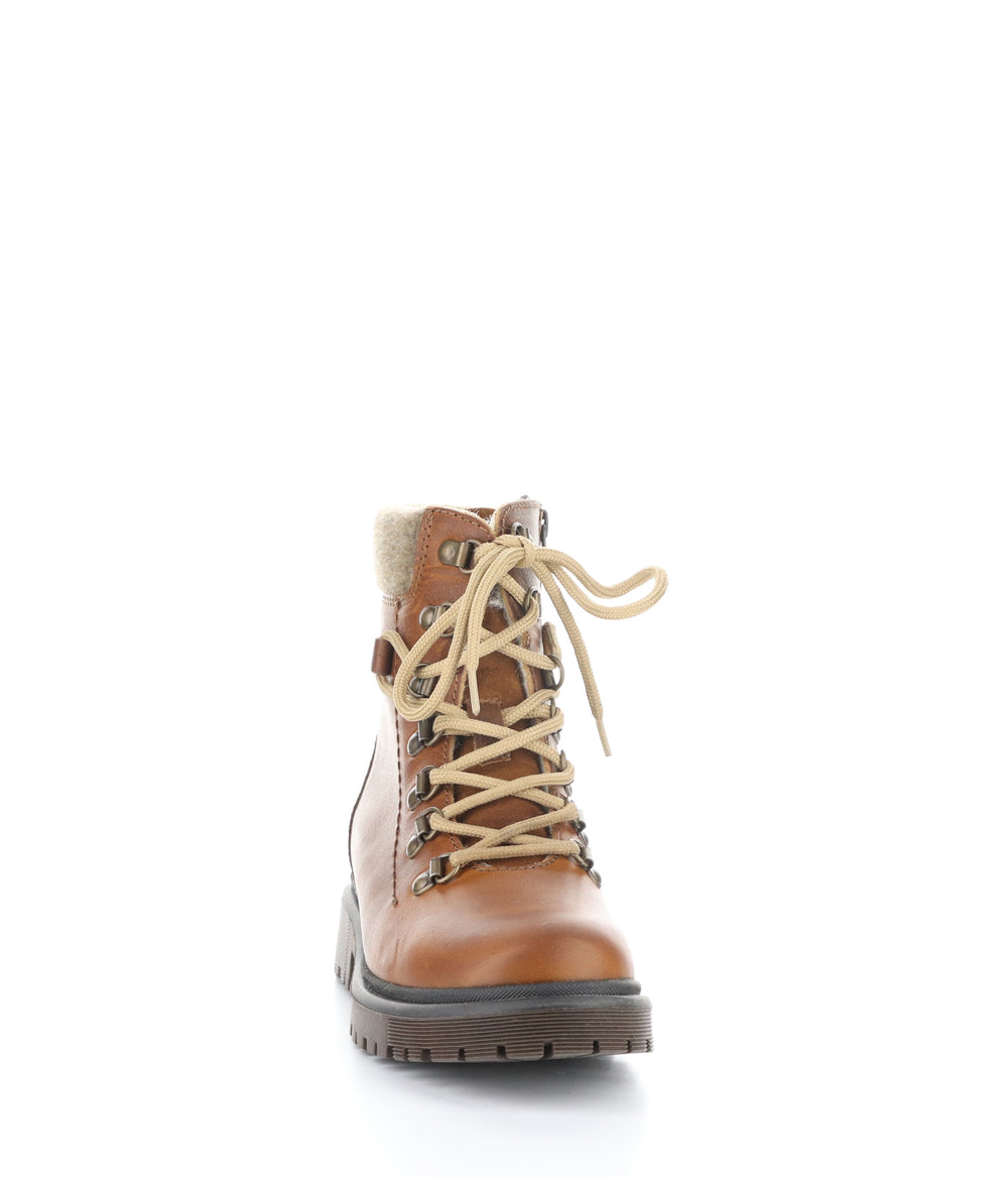 AXEL COGNAC/REDWOOD Round Toe Boots