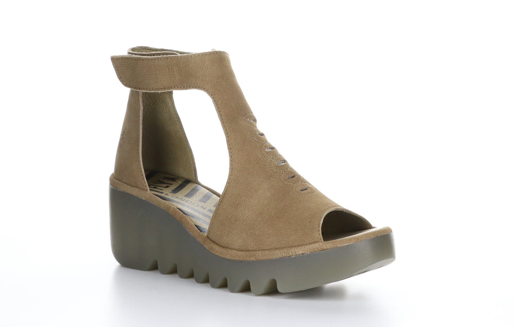 BEZO306FLY Cupido Sand T-Strap Sandals