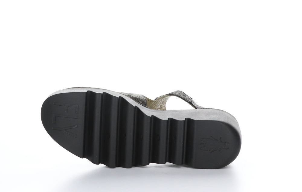 BEZO306FLY Cool Graphite T-Strap Sandals
