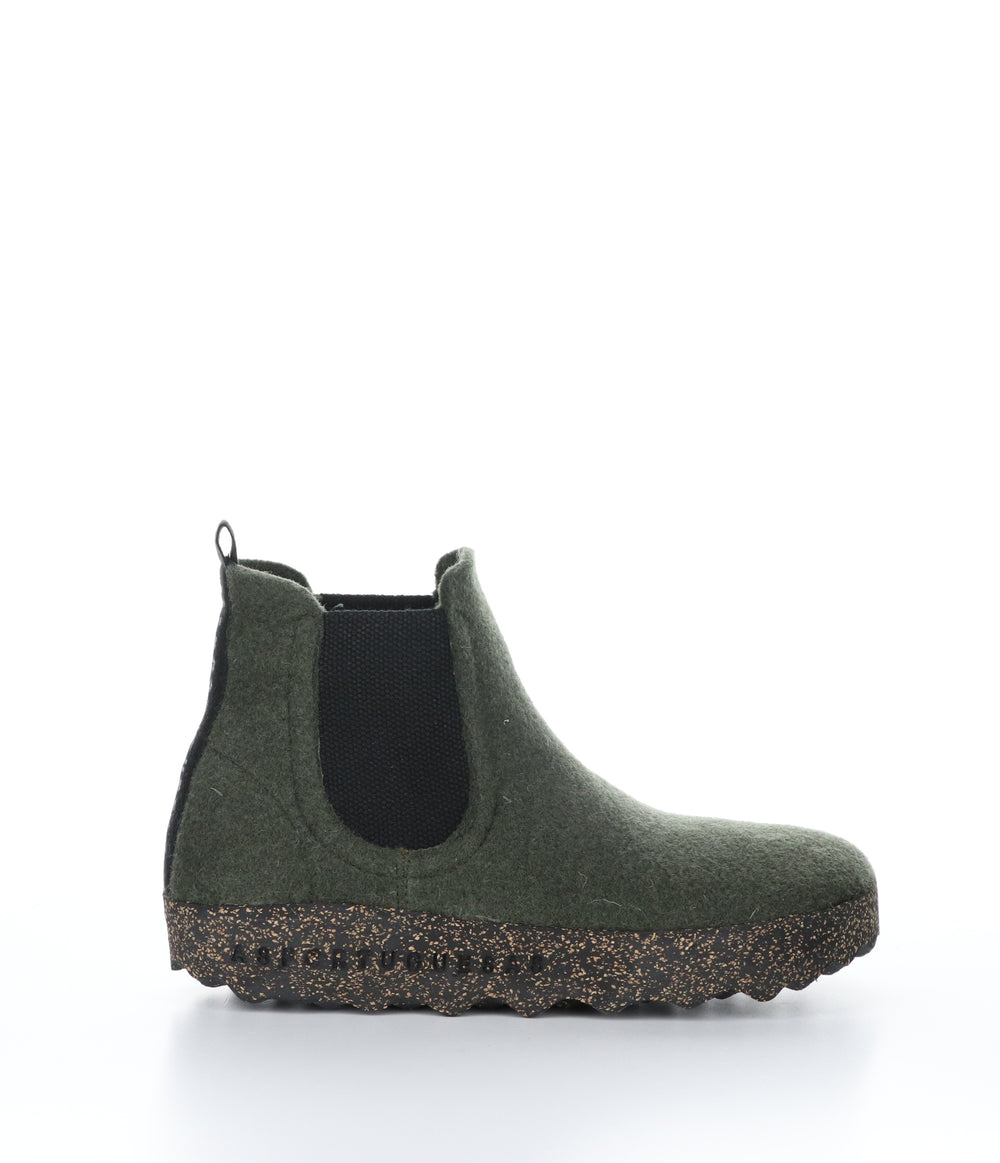 CAIA090ASPM Military Green Round Toe Boots