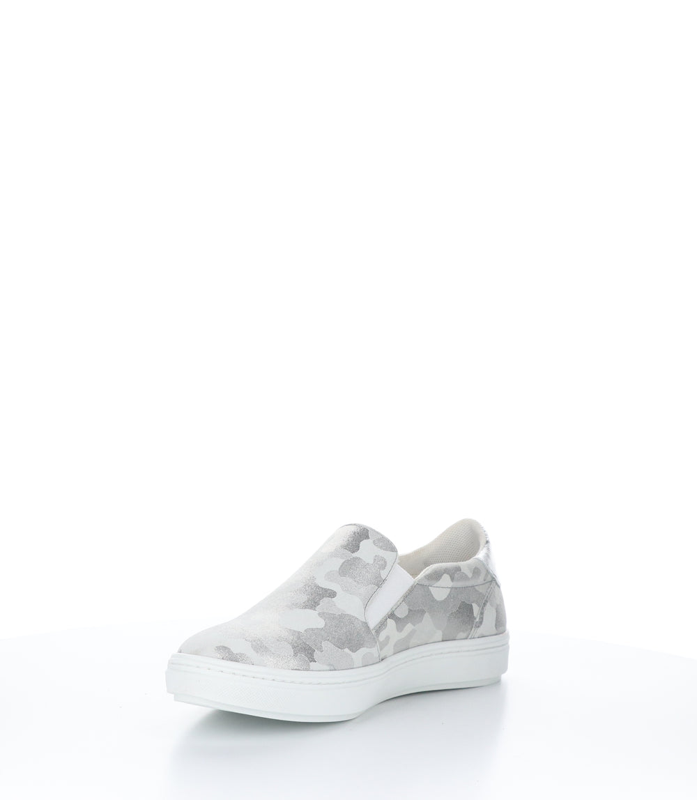 CHUSKA WHITE/SILVER Slip-on Shoes
