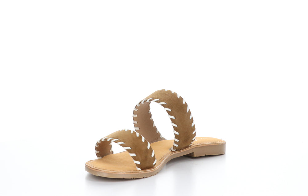 CLARA Brown Flat Sandals
