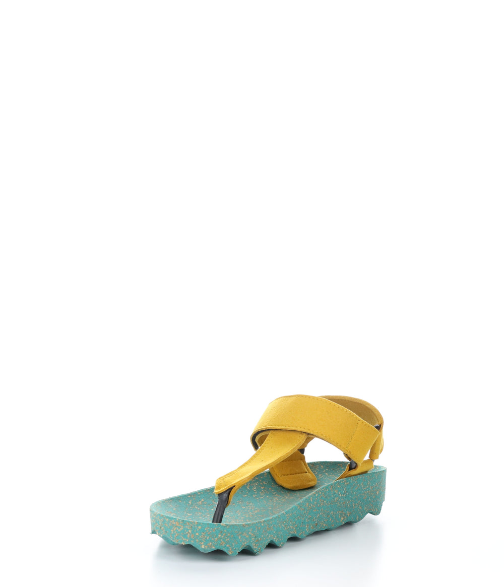 FIZZ_L Yellow Suede Thong Sandals
