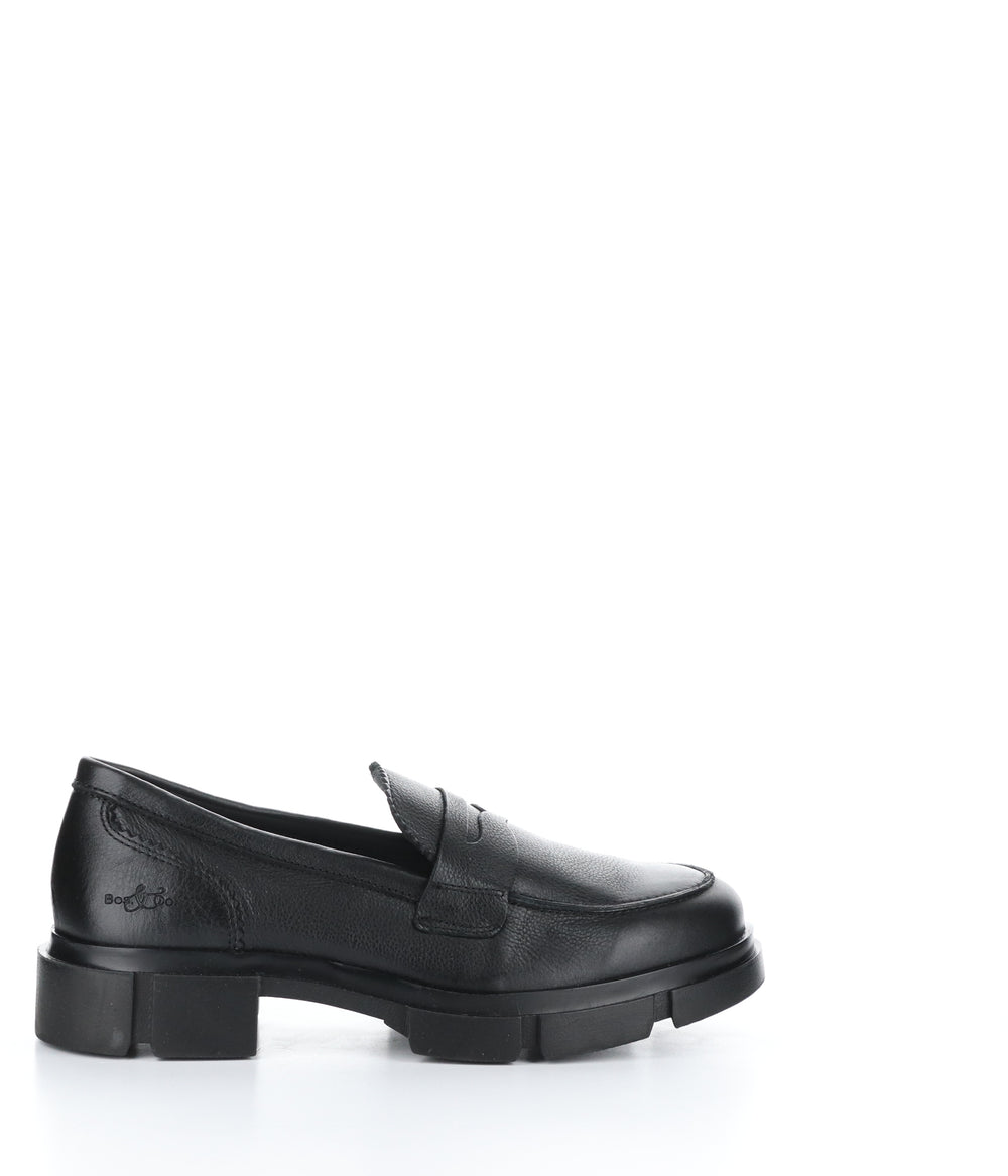 LAWN BLACK Slip-on Shoes