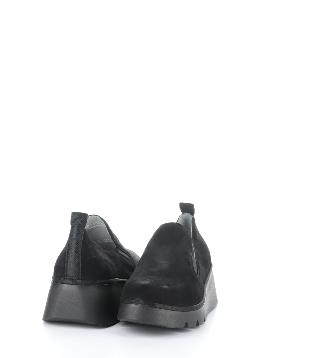 PECE406FLY 005 BLACK Slip-on Shoes