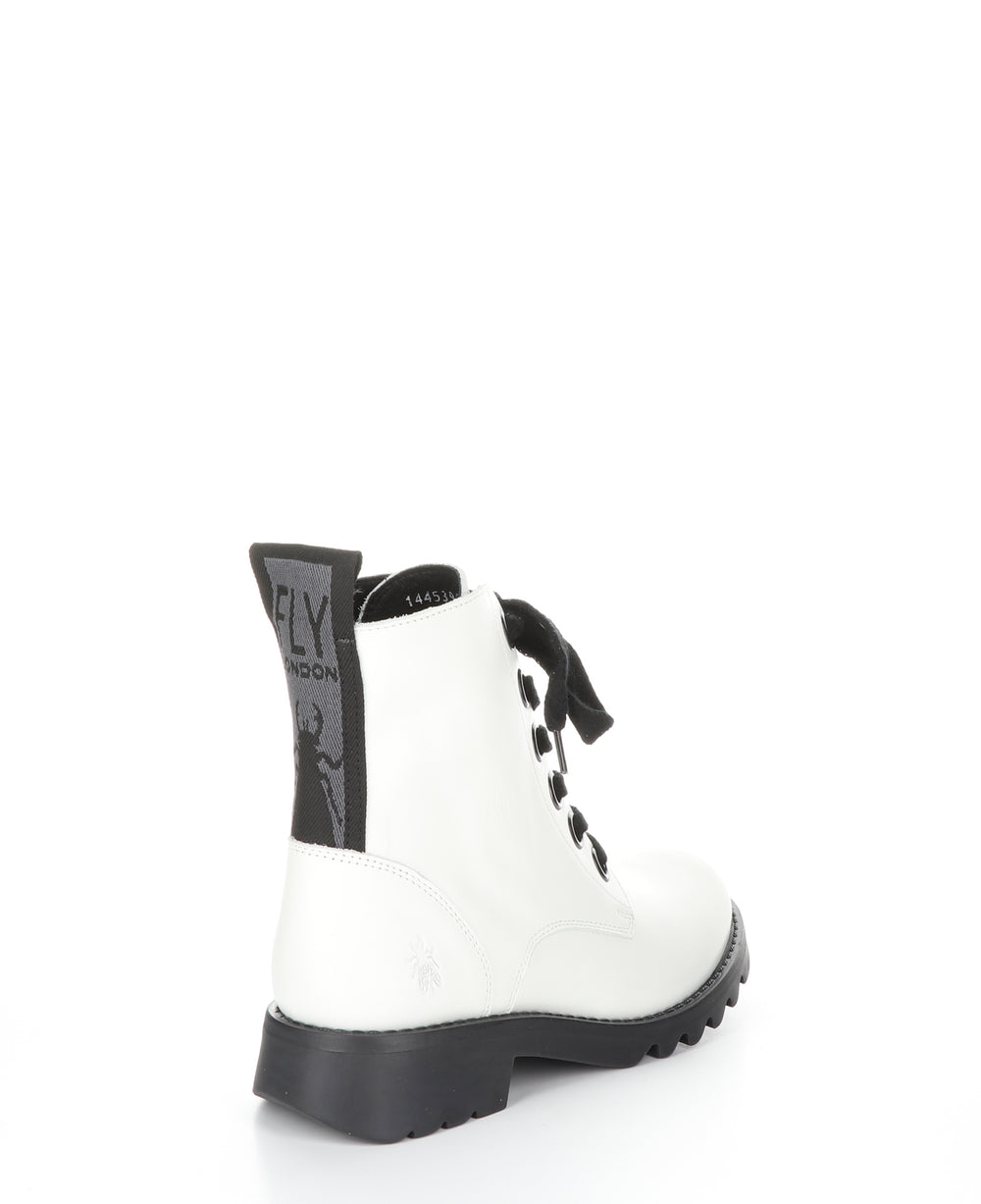 RAGI539FLY Off White Round Toe Boots
