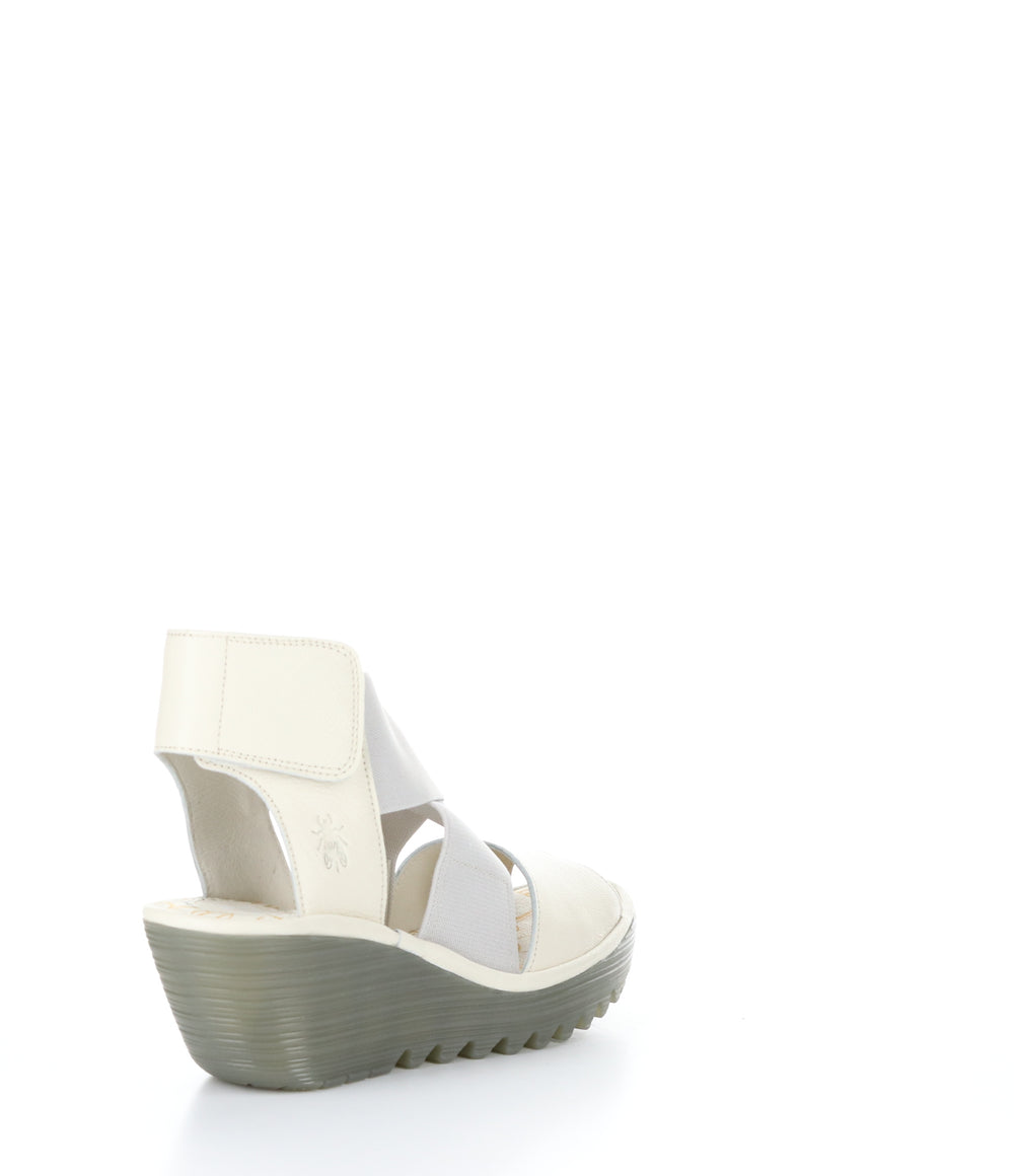 YUBA385FLY OFF WHITE Round Toe Shoes